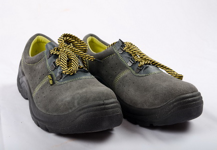 PANTOFI-44