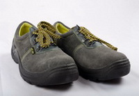 PANTOFI-40